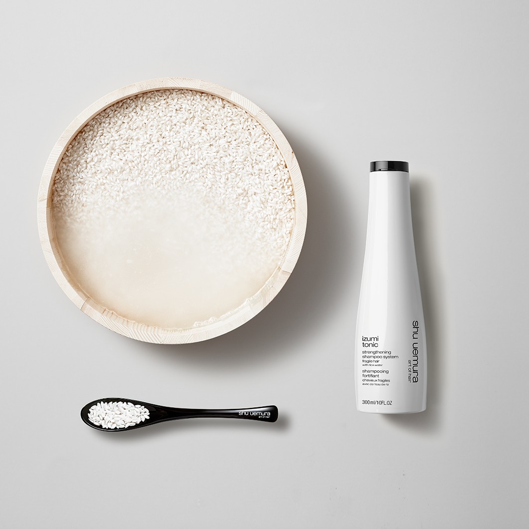 Shu Uemura Izumi Tonic Stärkendes Shampoo - 300 ml