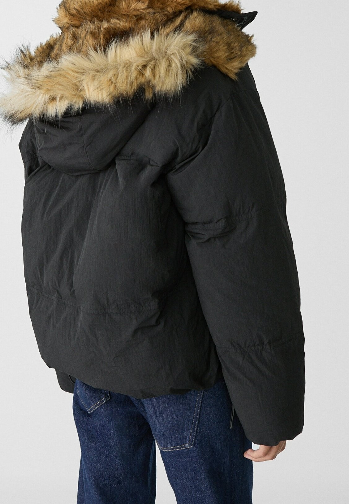 Veste d'hiver Stradivarius - noire