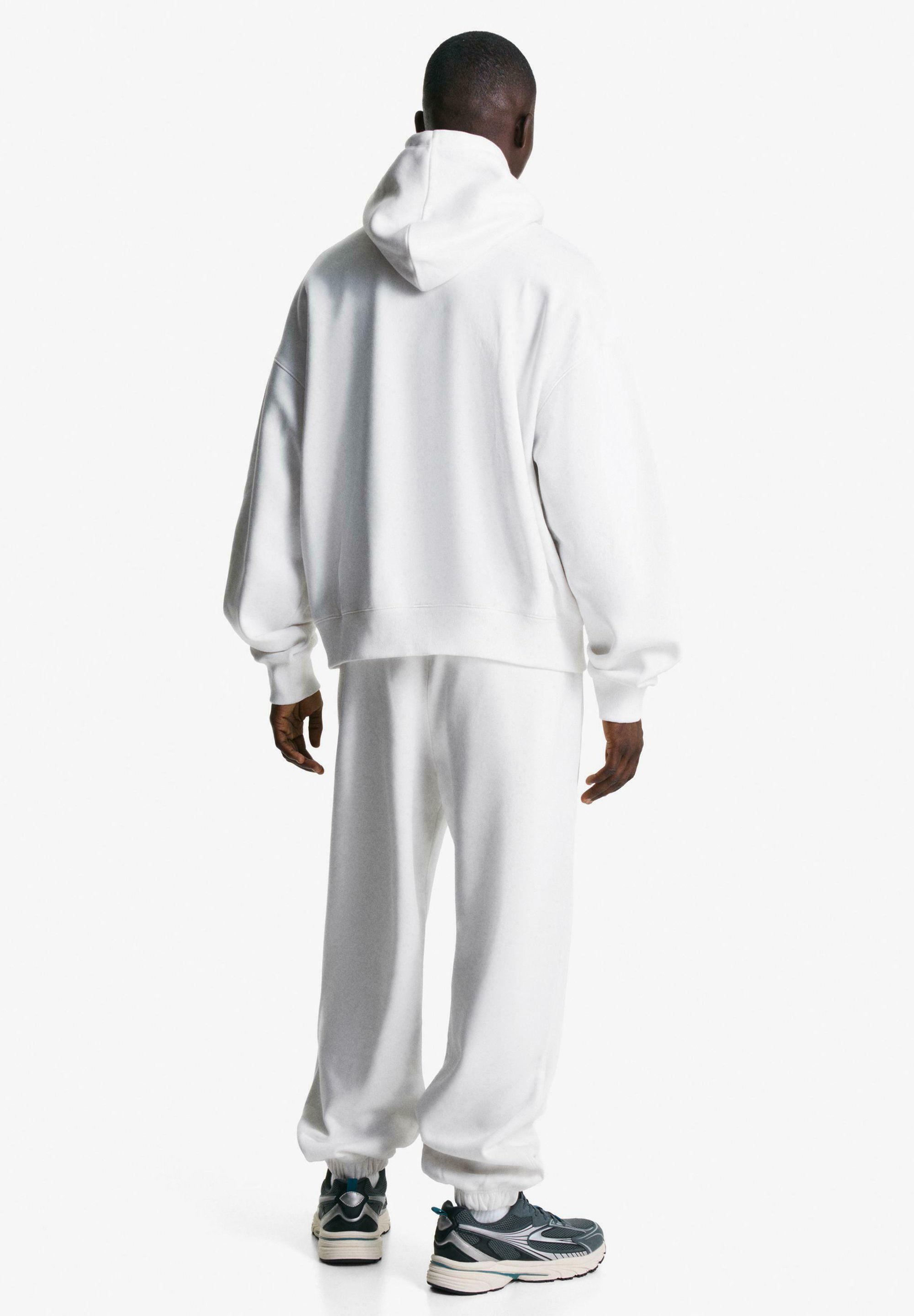 Bershka JOGGERS - Trainingsbroek - wit