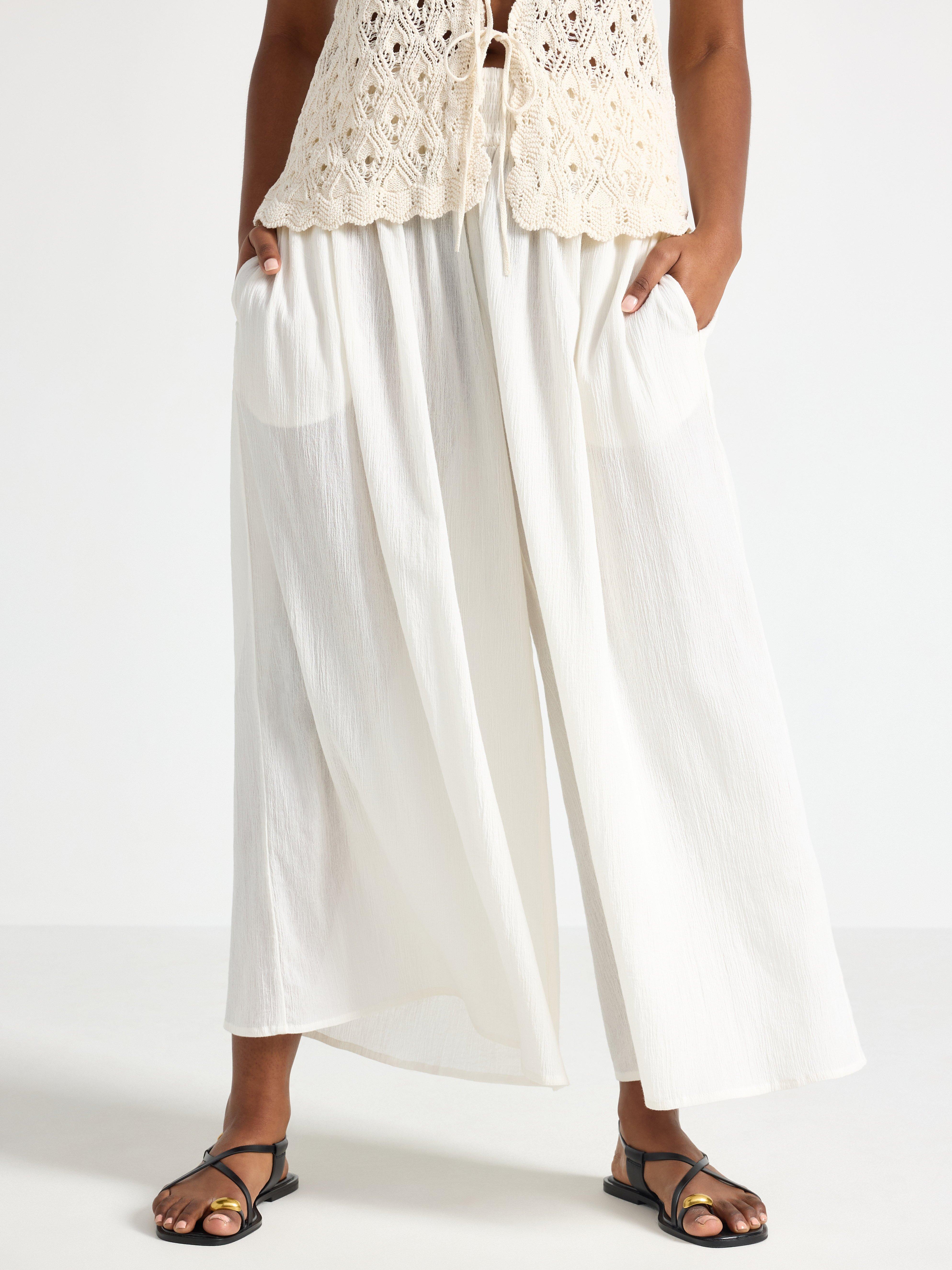 Pantalones anchos cortos blancos