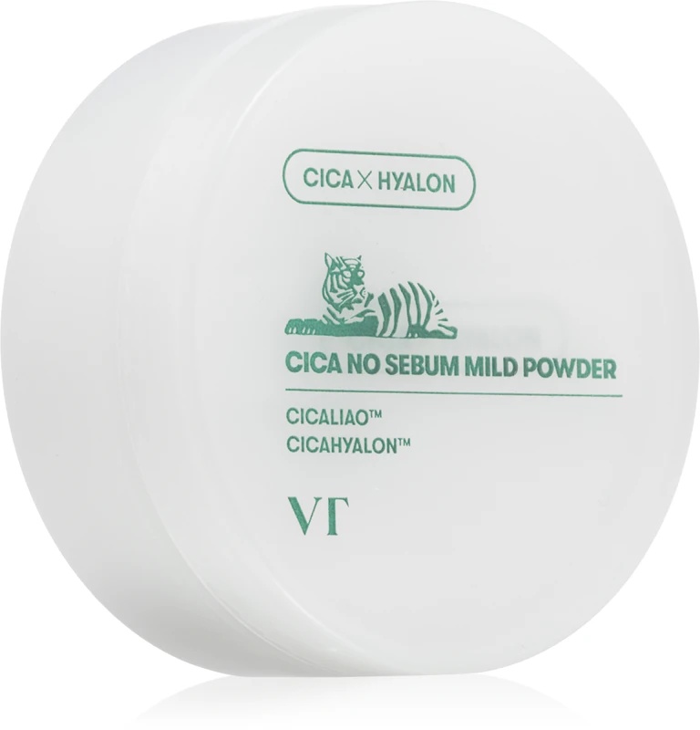 VT Cosmetics Cica No-Sebum Mild Powder – fiksuojanti ir matinį efektą suteikianti pudra su drėkinamuoju poveikiu.