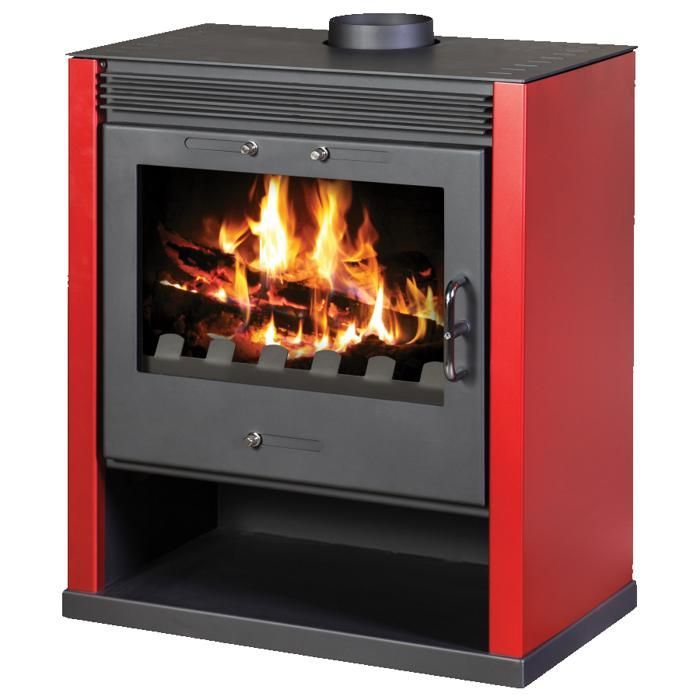 Poêle à bois V05 Rubin – 13 kW avec panneaux latéraux peints bordeaux et grande fenêtre panoramique frontale