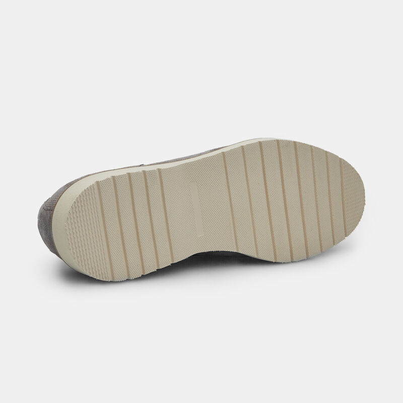 Zamszowe buty sznurowane