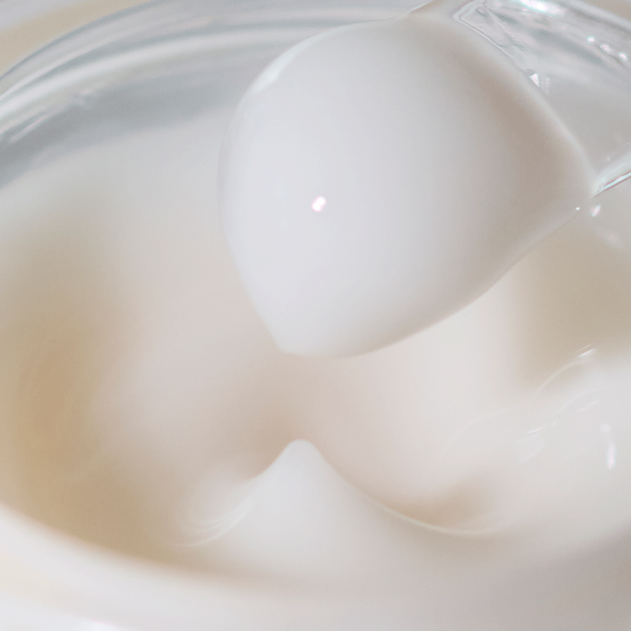 Absolute Silk Illuminative krema Luksuzna krema protiv bora i starenja