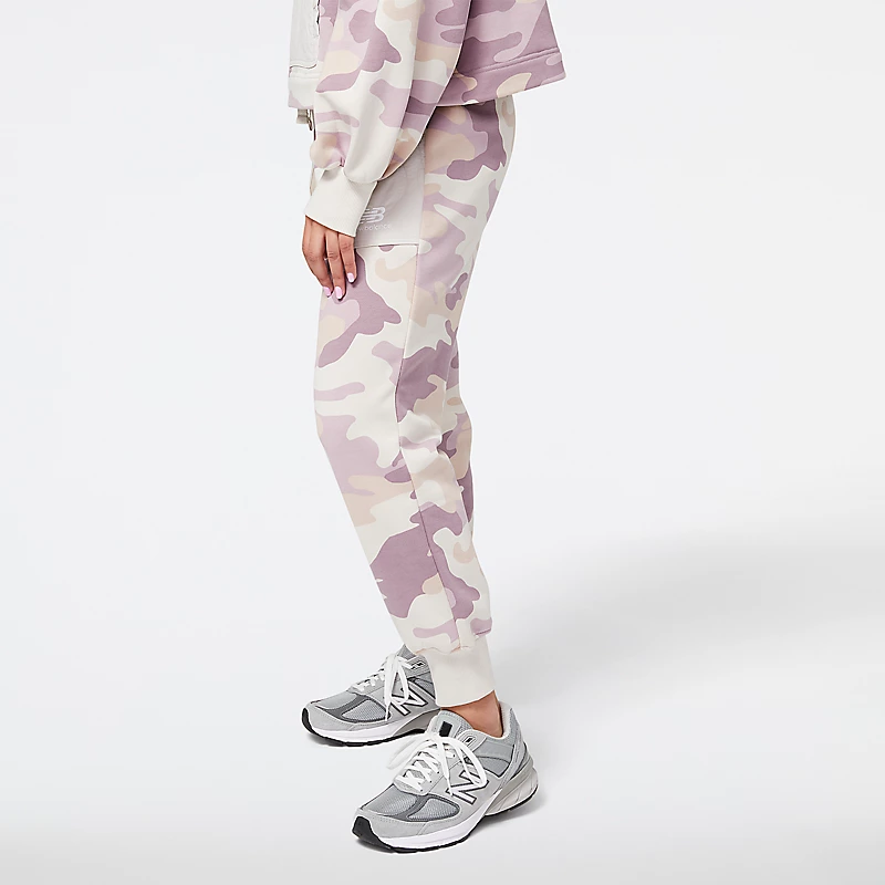 Pantaloni NB Athletics Camo Woven Mix pentru femei - ALB MULTIPLU