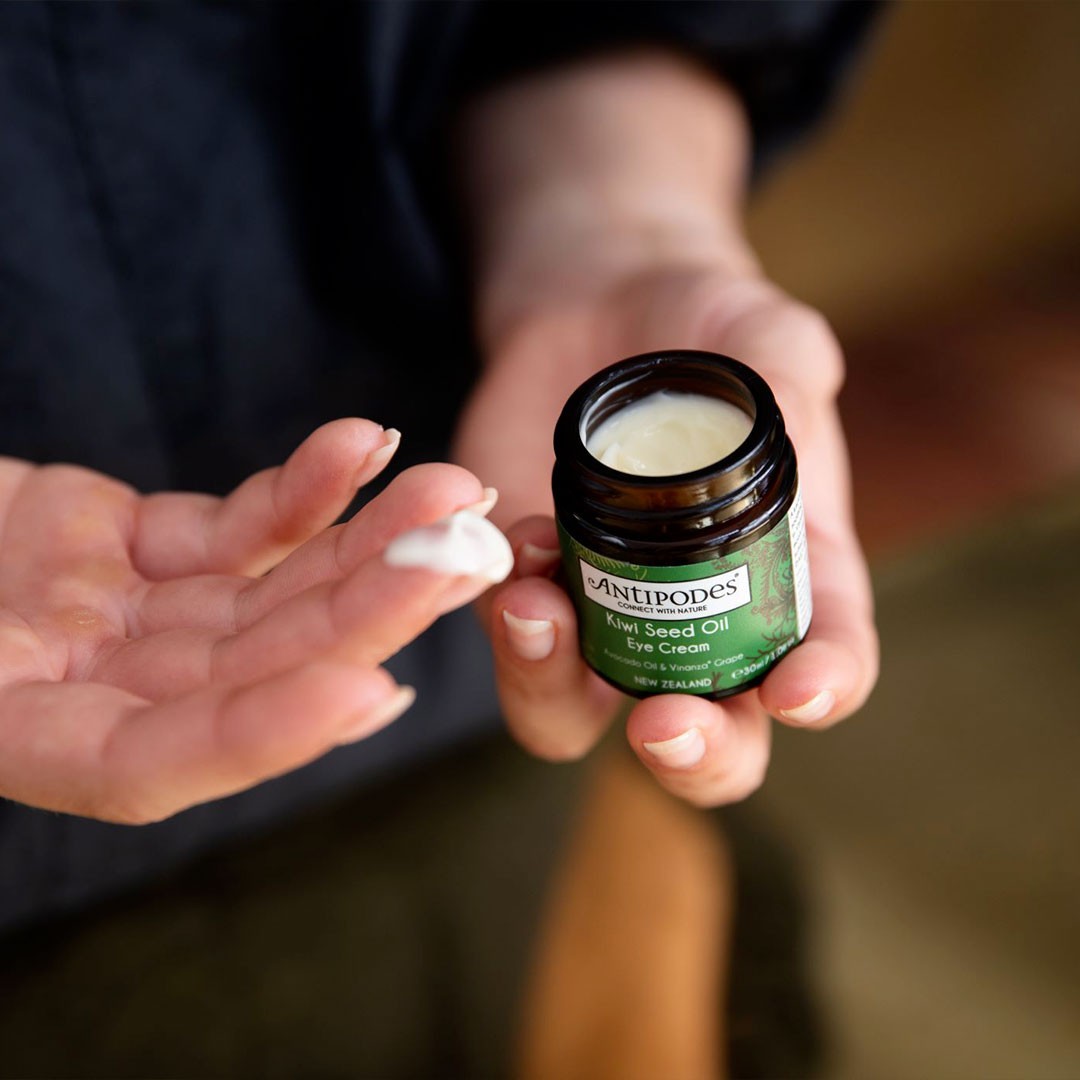 Antipodes Kiwi Seed Oil Contour des Yeux