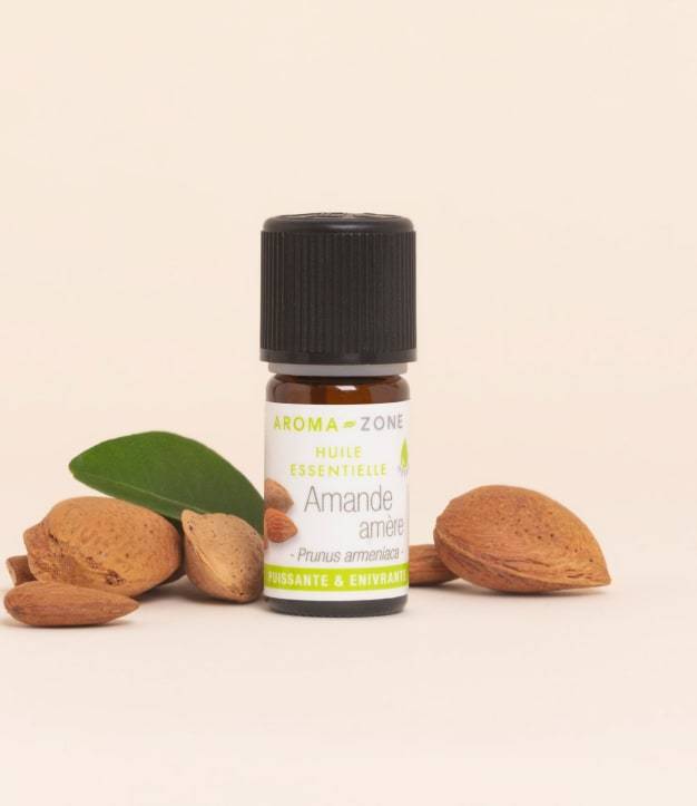 olio essenziale di mandorla amara