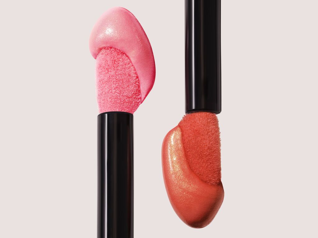 Dlhotrvajúci tekutý odtieň na líca Luminous Silk Luxusné lícenky