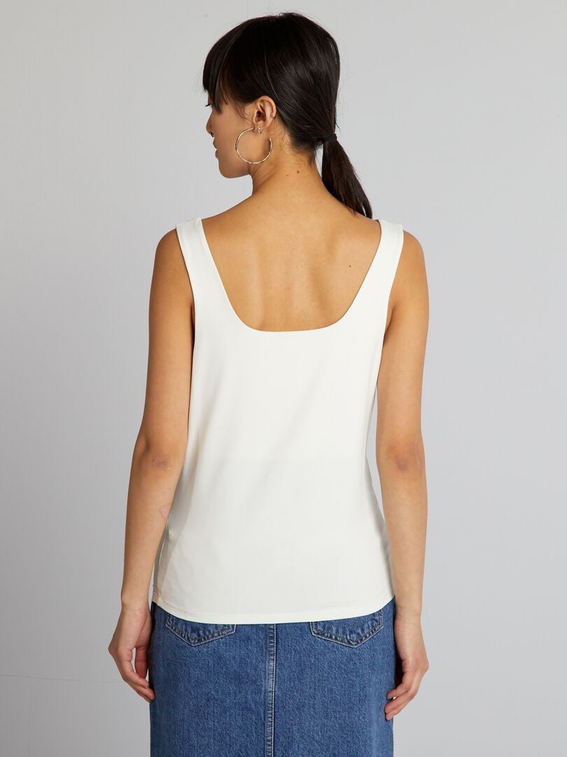 Camiseta elástica com decote quadrado - BRANCA