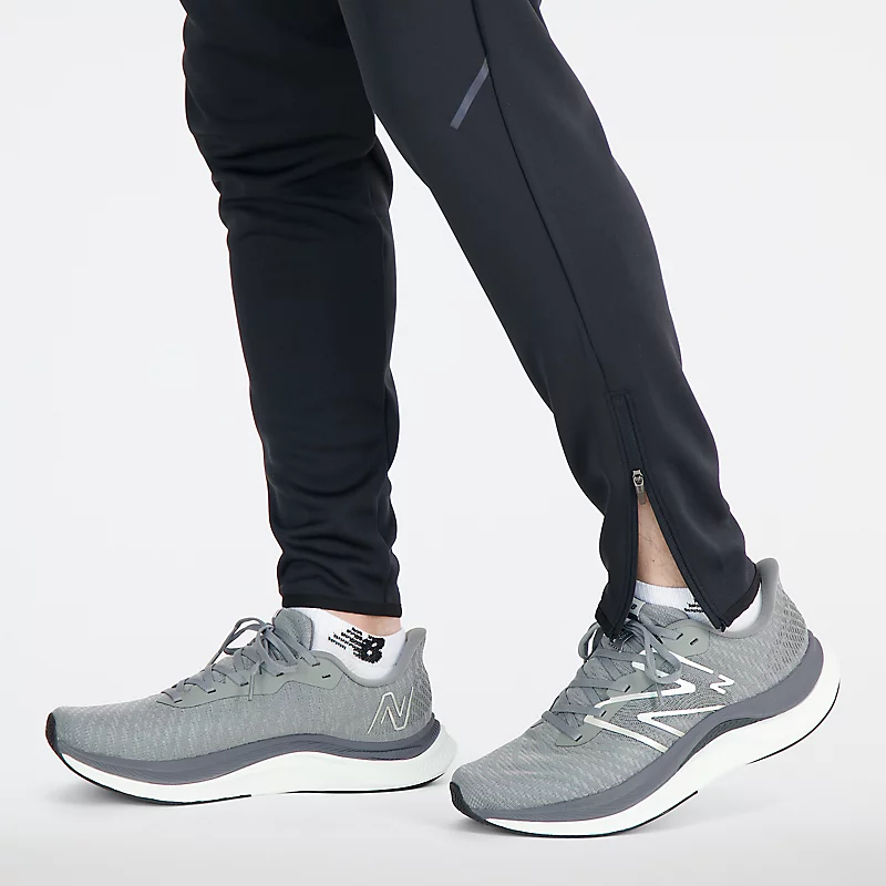 Pantaloni de trening Tenacity Knit pentru bărbați – NEGRI