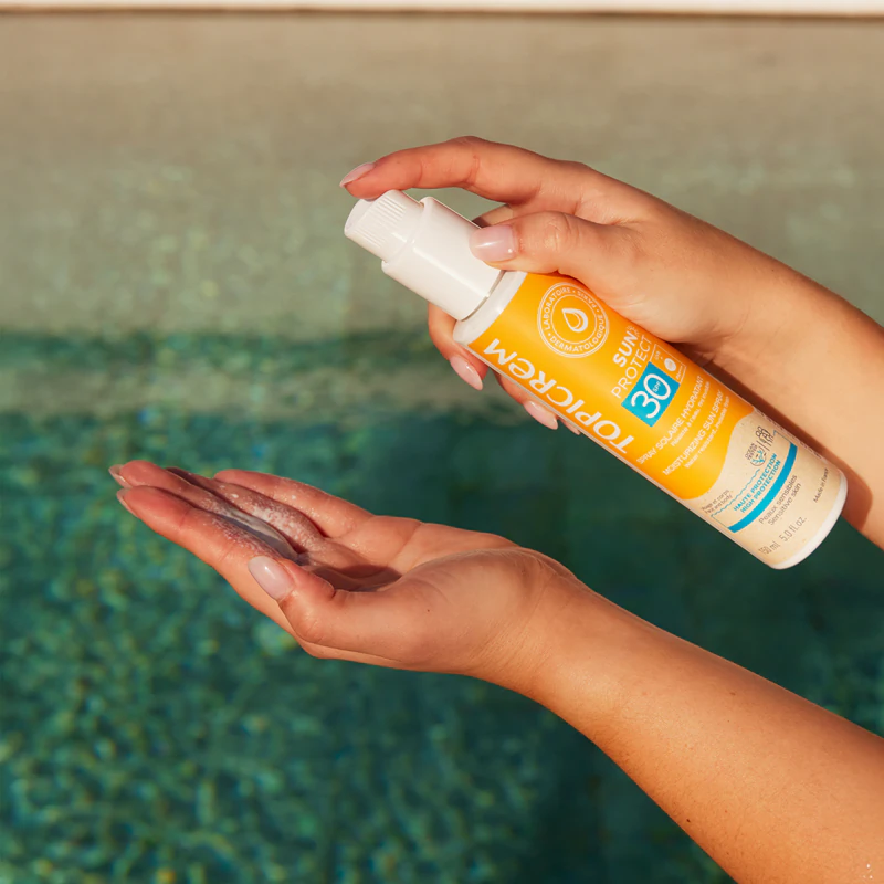 Topicrem Sun Protect hydratačný opaľovací sprej ochranný sprej s hydratačným účinkom SPF 30