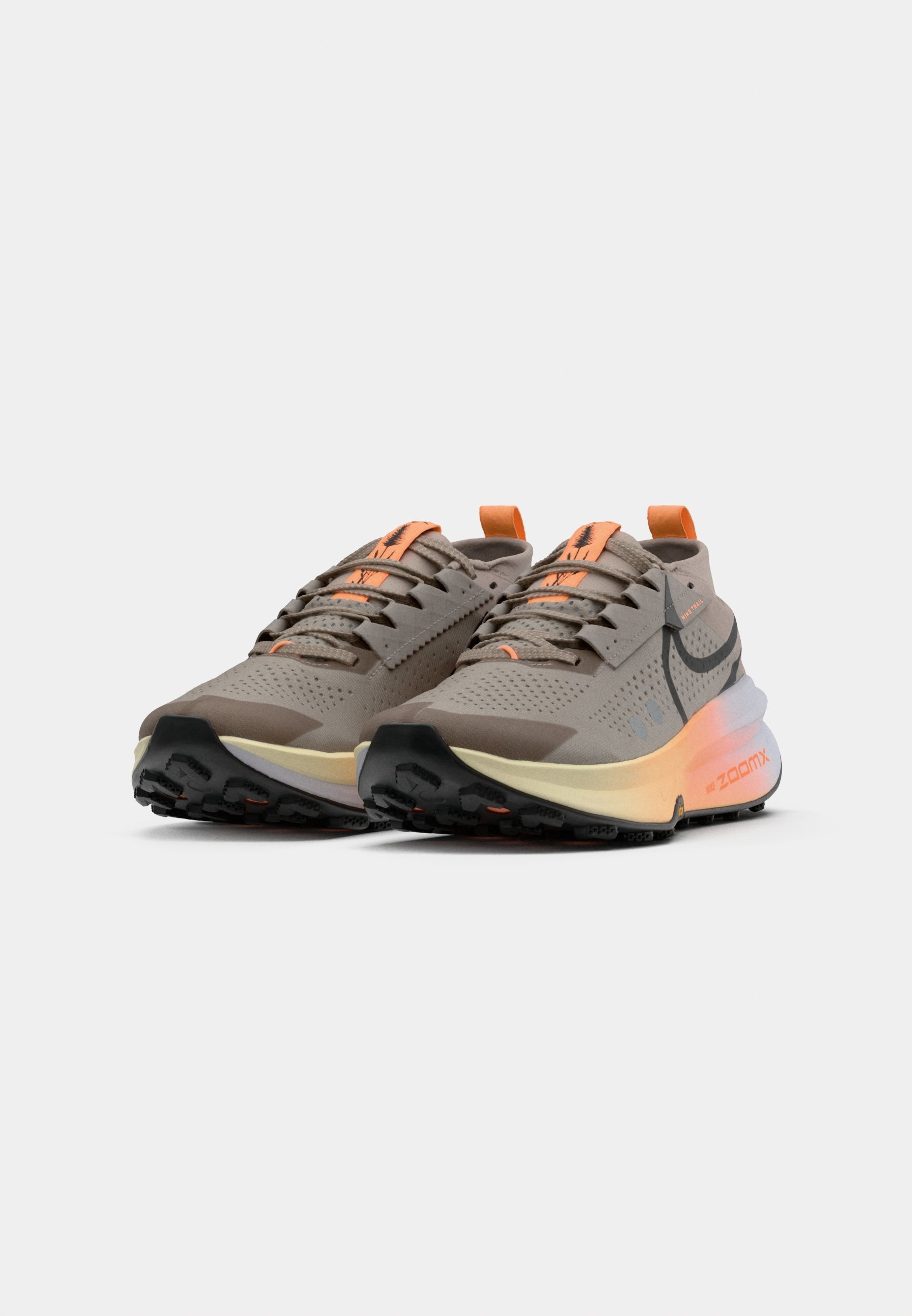 Nike Performance ZOOMX ZEGAMA 2 - Trailrunning schoenen - malt/black/ghost/alabaster/orange pulse/total orange