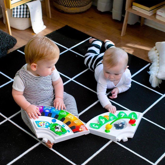BABY EINSTEIN Table d'activités pour bébé trotteur évolutif 4-en-1 Pivotant à 360° sécurisé, cadeau bébé, piano, musique