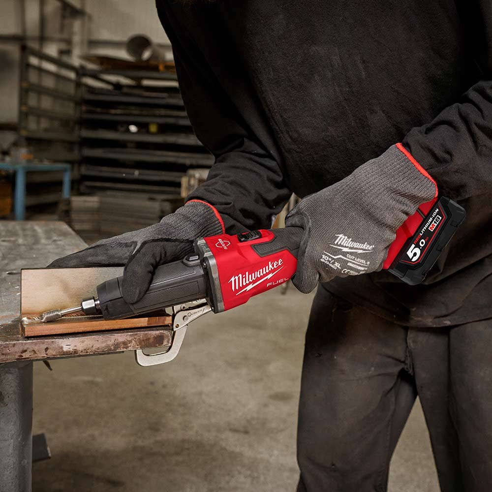 Esmerilhadeira reta MILWAUKEE FUEL™ de 1/4