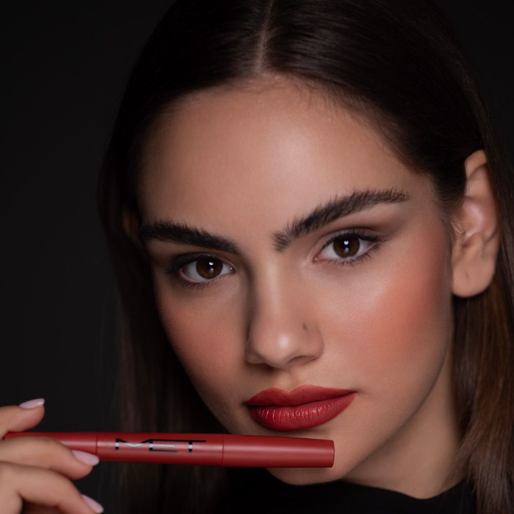 Šminka in črtalo za ustnice The Perfect Lip Duo 2 v 1 Šminke