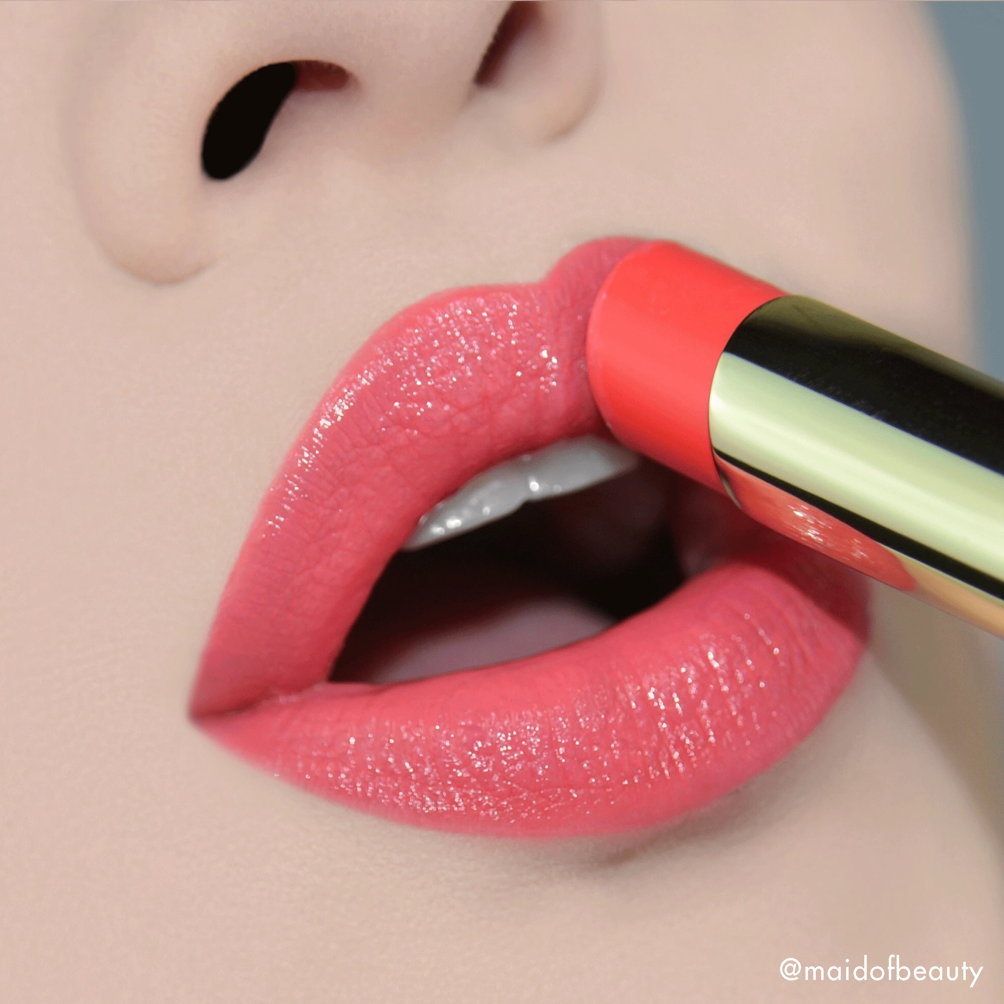 Color Fetish rúzs 140 Crave - Milani