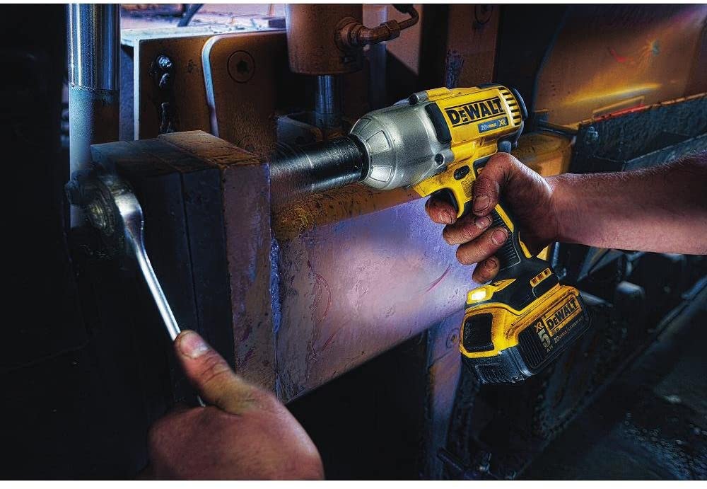 Jogo de chave de impacto sem fio DEWALT 20V MAX XR com bigorna travada, 1/2 polegada (DCF899P2)