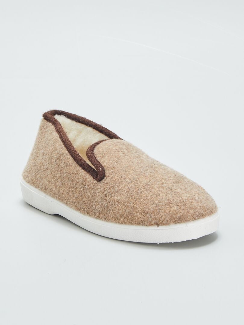 Pantufas forradas com sherpa - BEGE