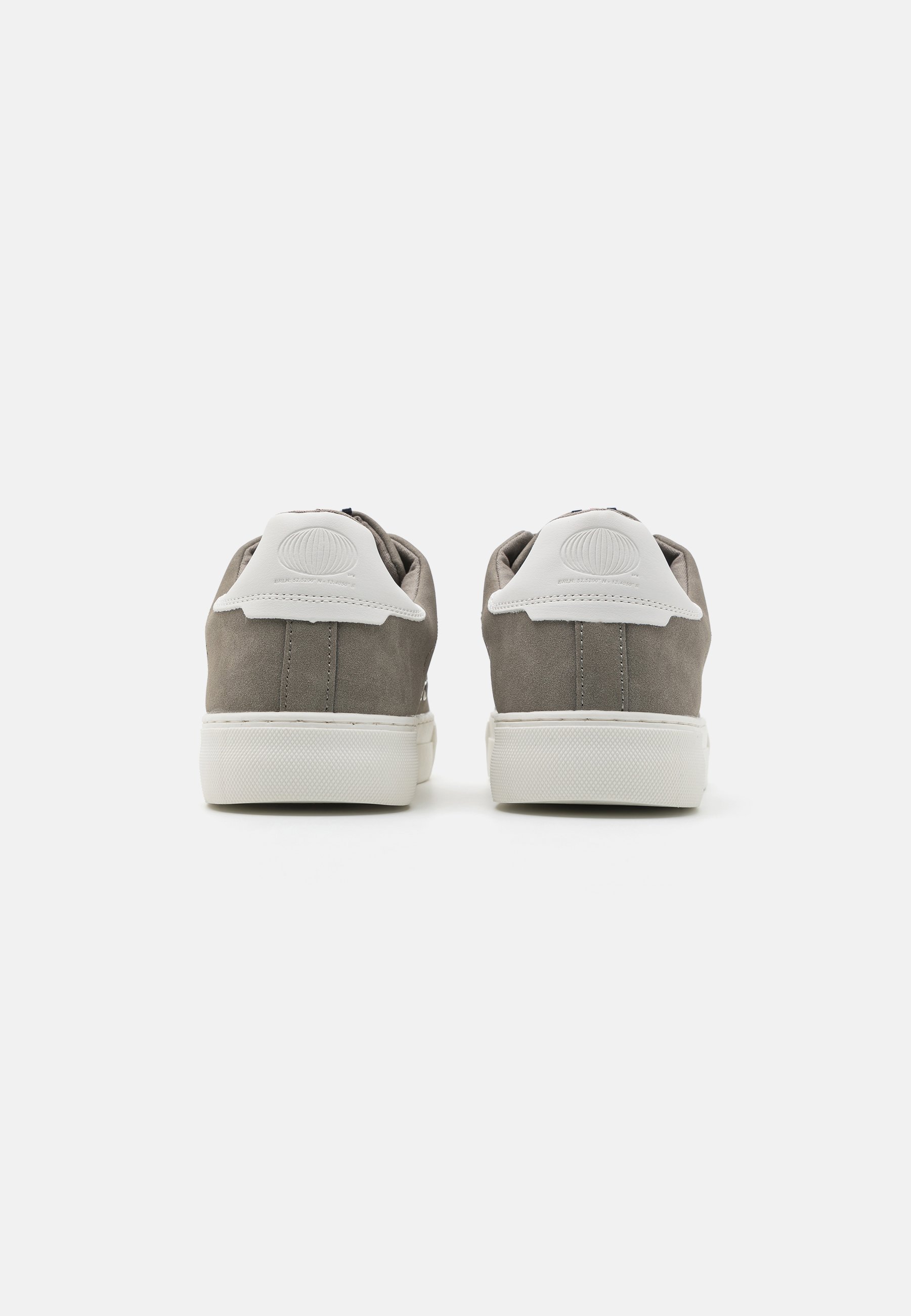 Baskets Pier One - grises