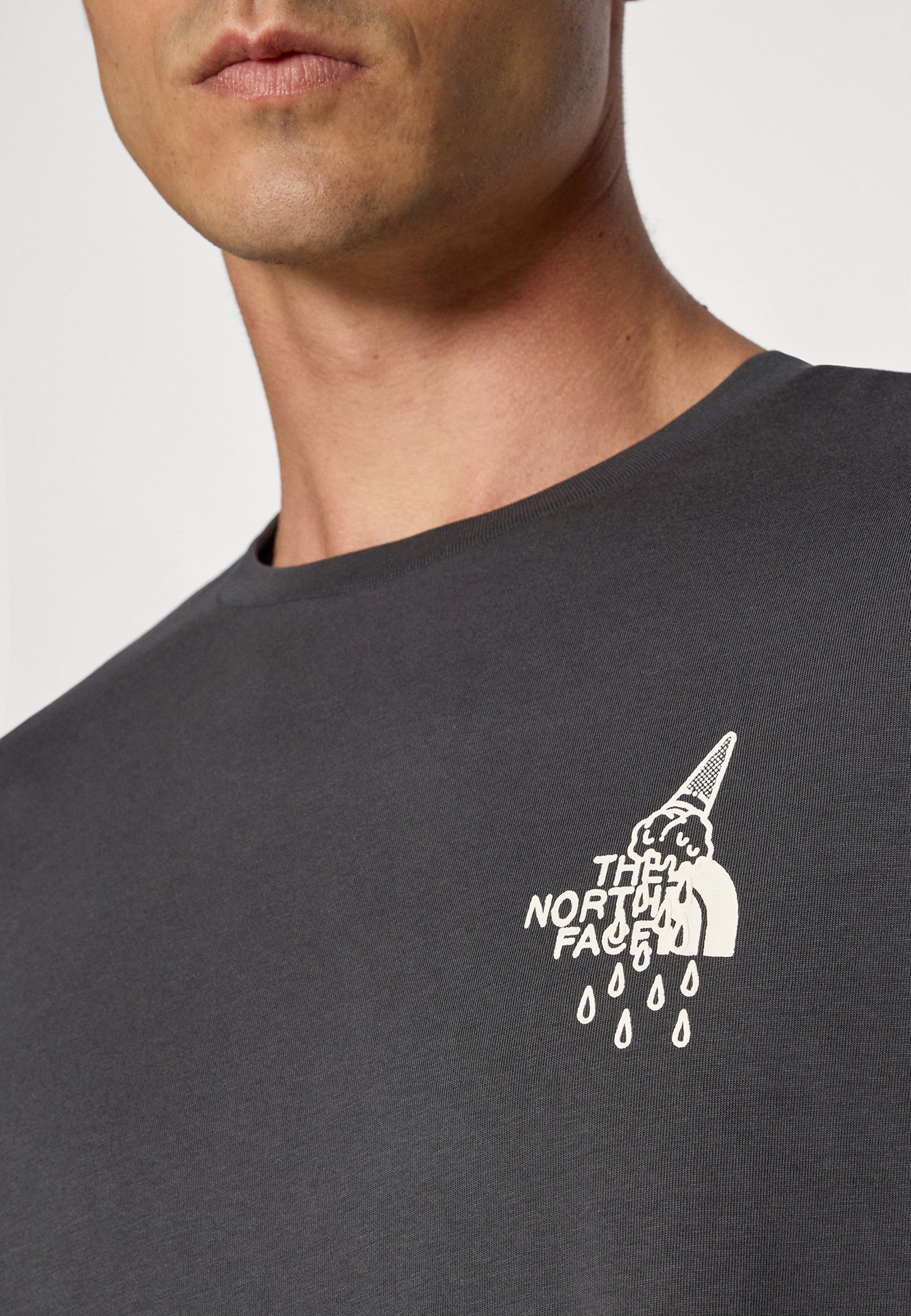 De North Face T-shirts