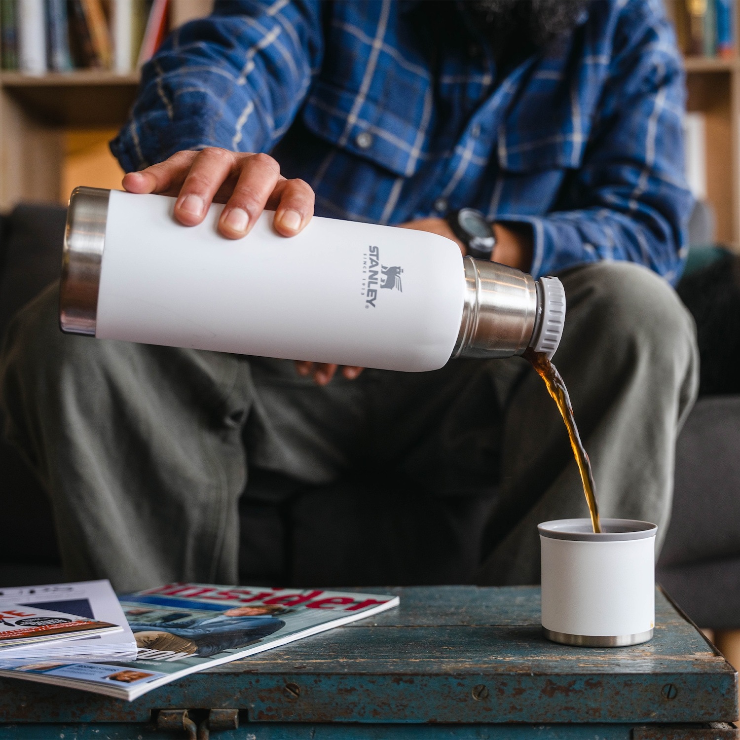 Стенли флаша за воду/термос – 1 л – Авантуристичка флаша за воду за покрет – 1 комад