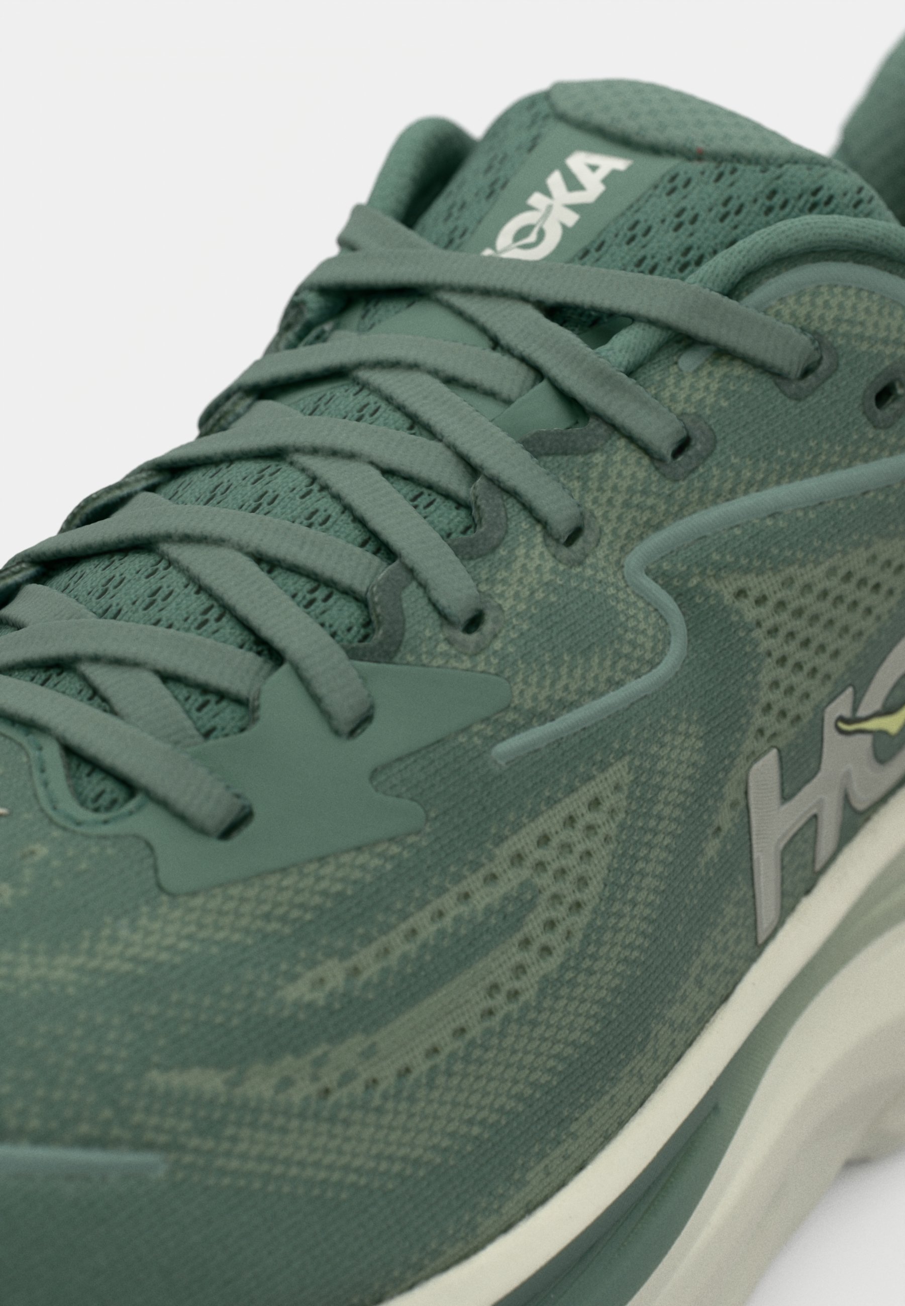 HOKA CLIFTON 10 - Straßenlaufschuhe - Farn-/Trüffelsalz