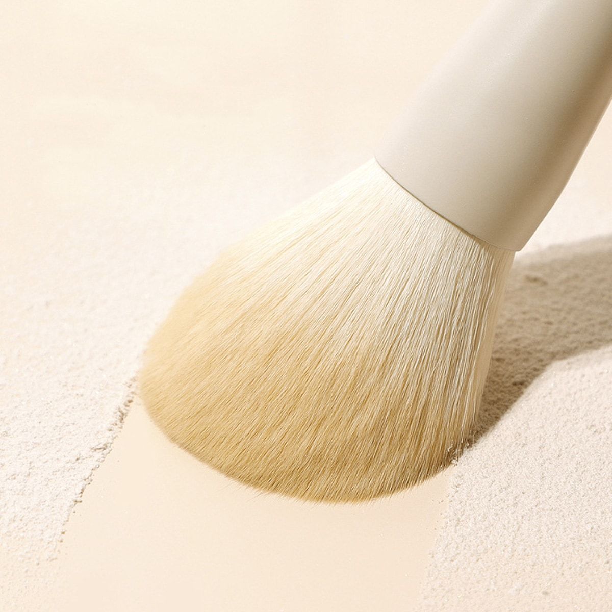 Technique Pro Feather Lite set četkica za šminku – bež