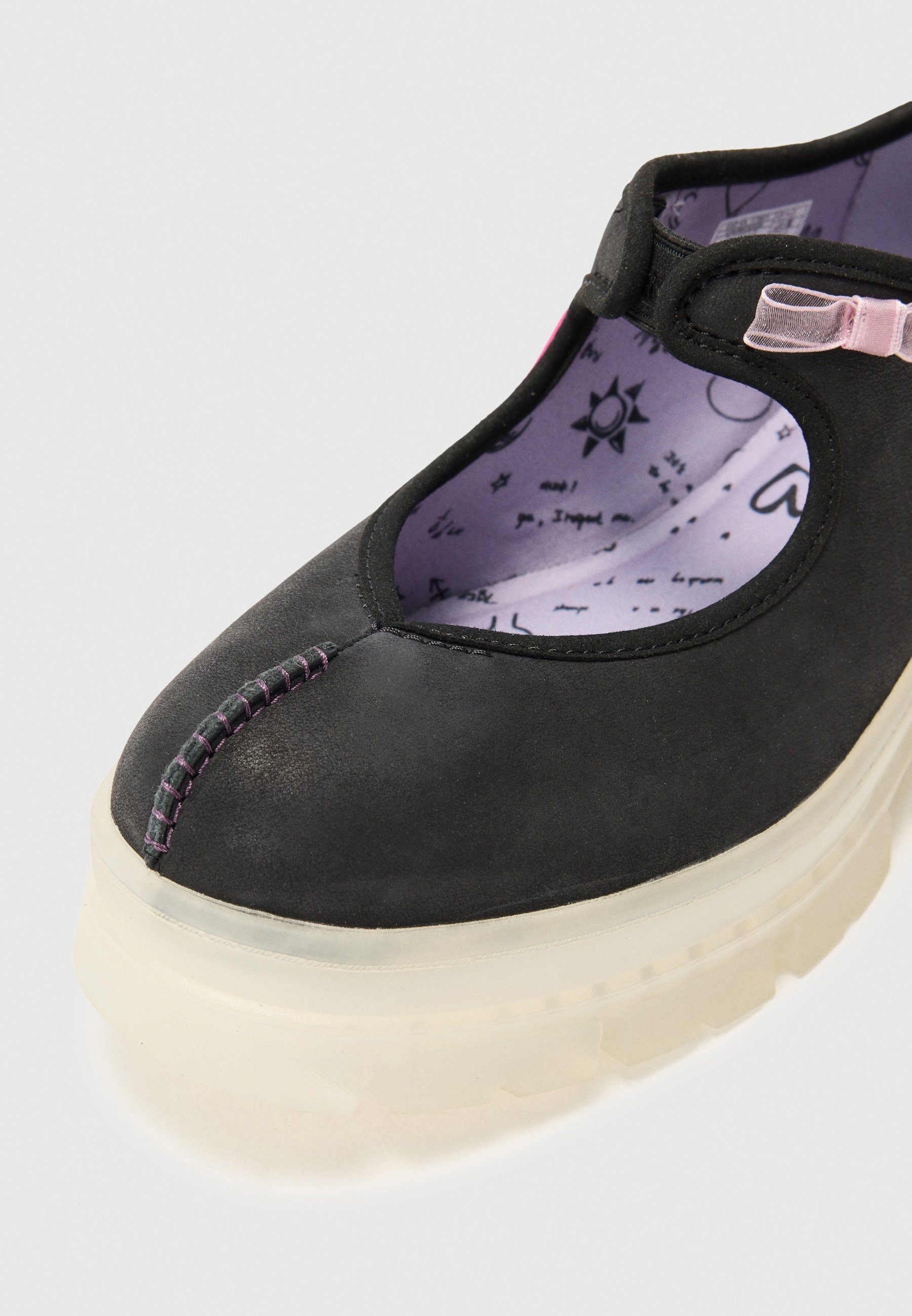 UGG PRIDE UNISEX - Wsuwane - czarne