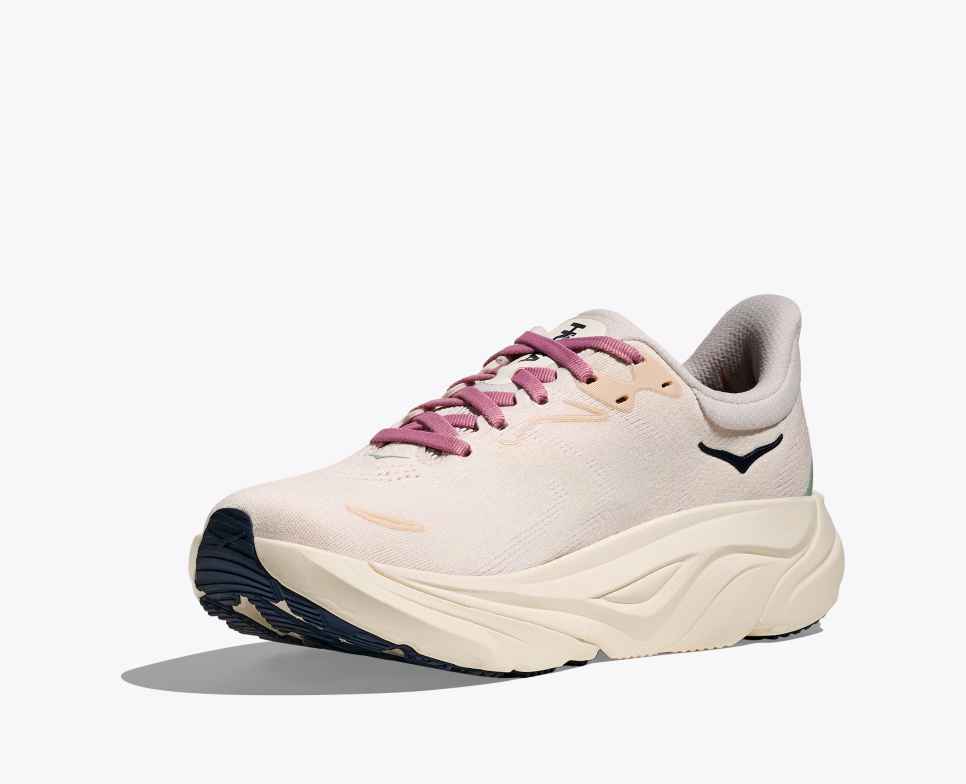 HOKA Arahi 8 Rozencrème / Albast