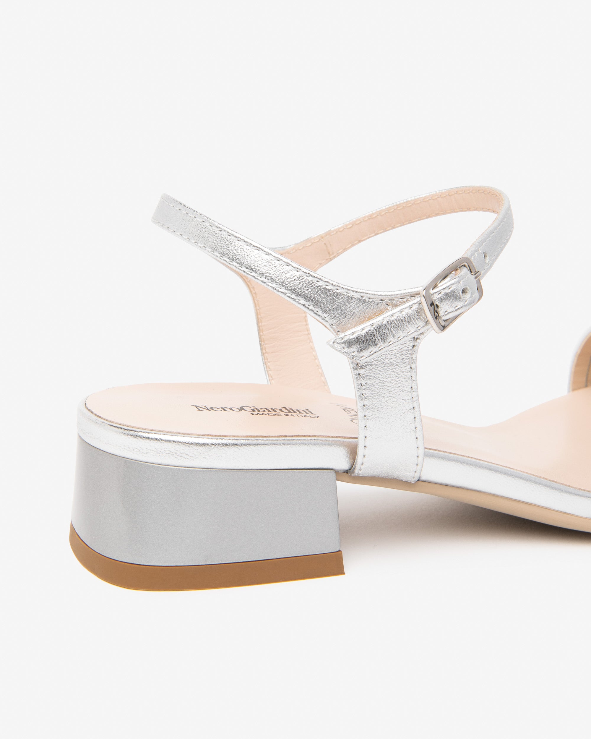  Damen-Ledersandalen