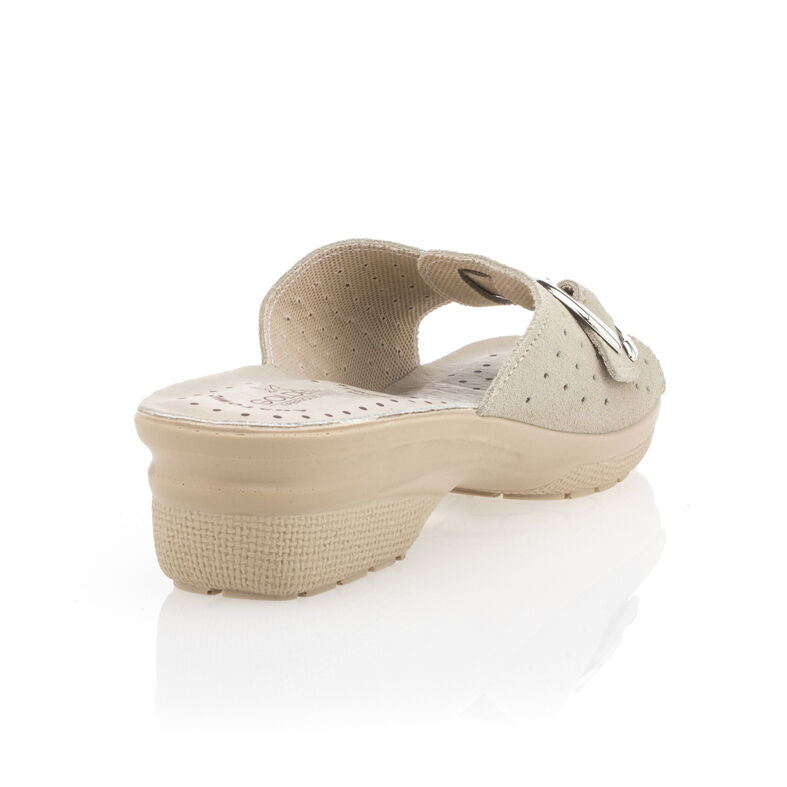 Zapatos cómodos para mujer color beige