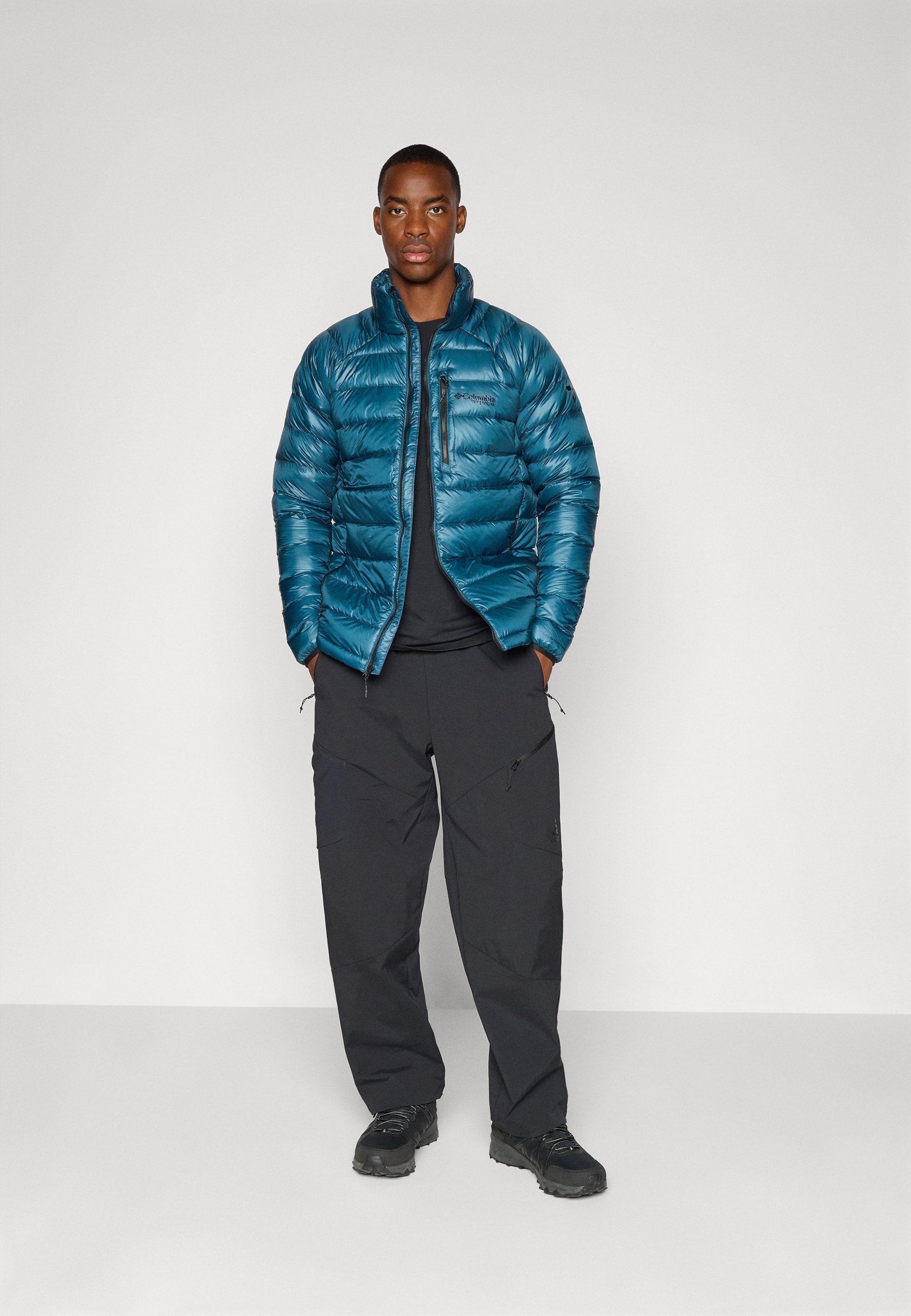 Columbia ARCTIC CREST™ JACKET - Dunjakke - black/white/white