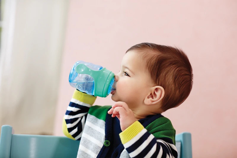 Philips Avent Classic SCF551/05 skodelica z ročaji, 6+ m