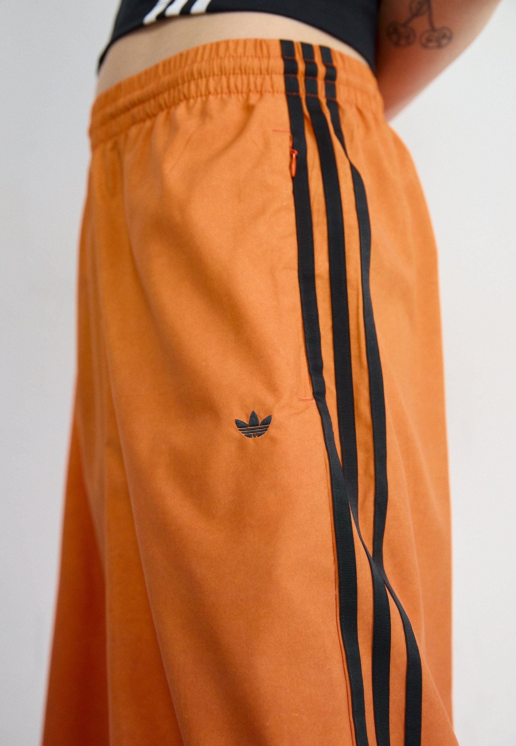 Teplákové kalhoty adidas Originals