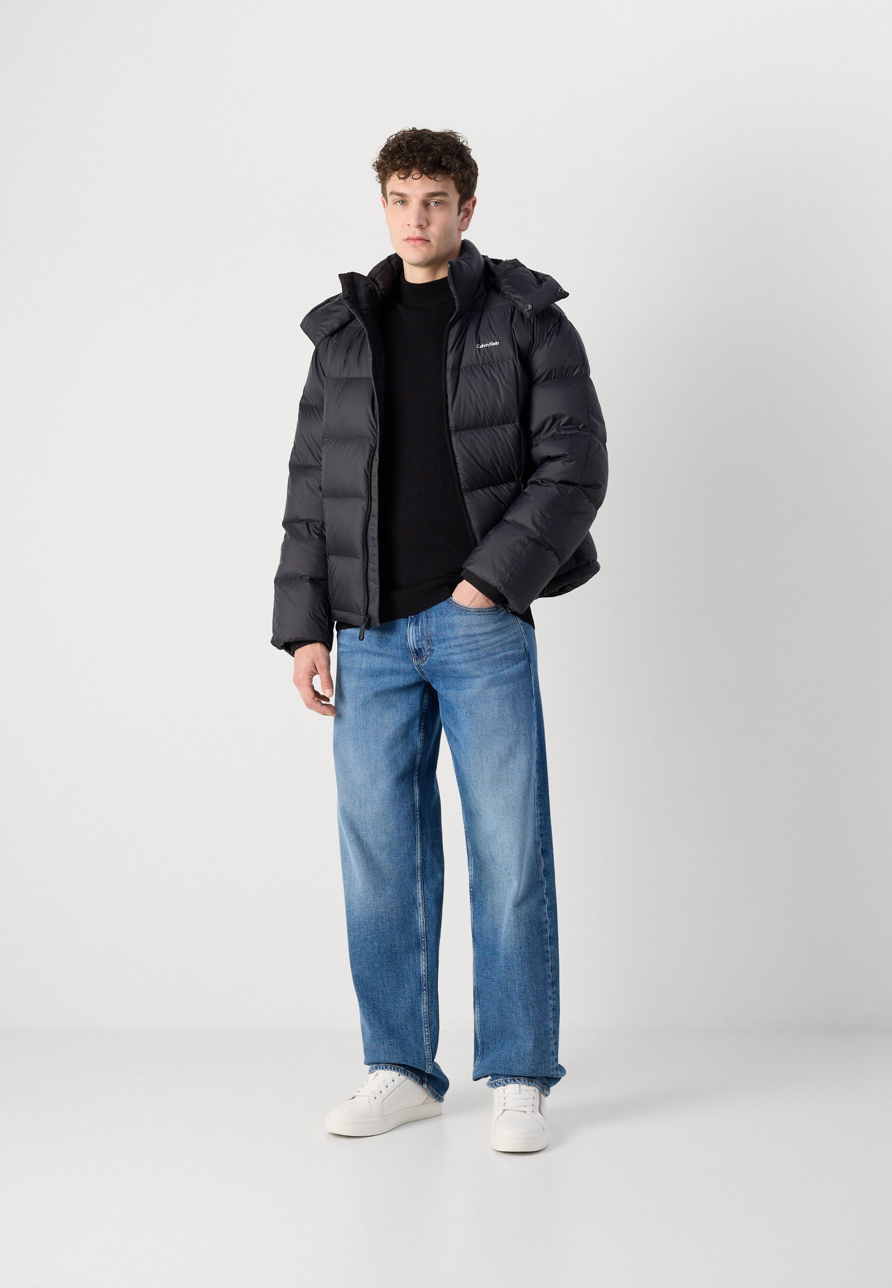 Calvin Klein Daunenjacke mit abnehmbarer Kapuze – Schwarz