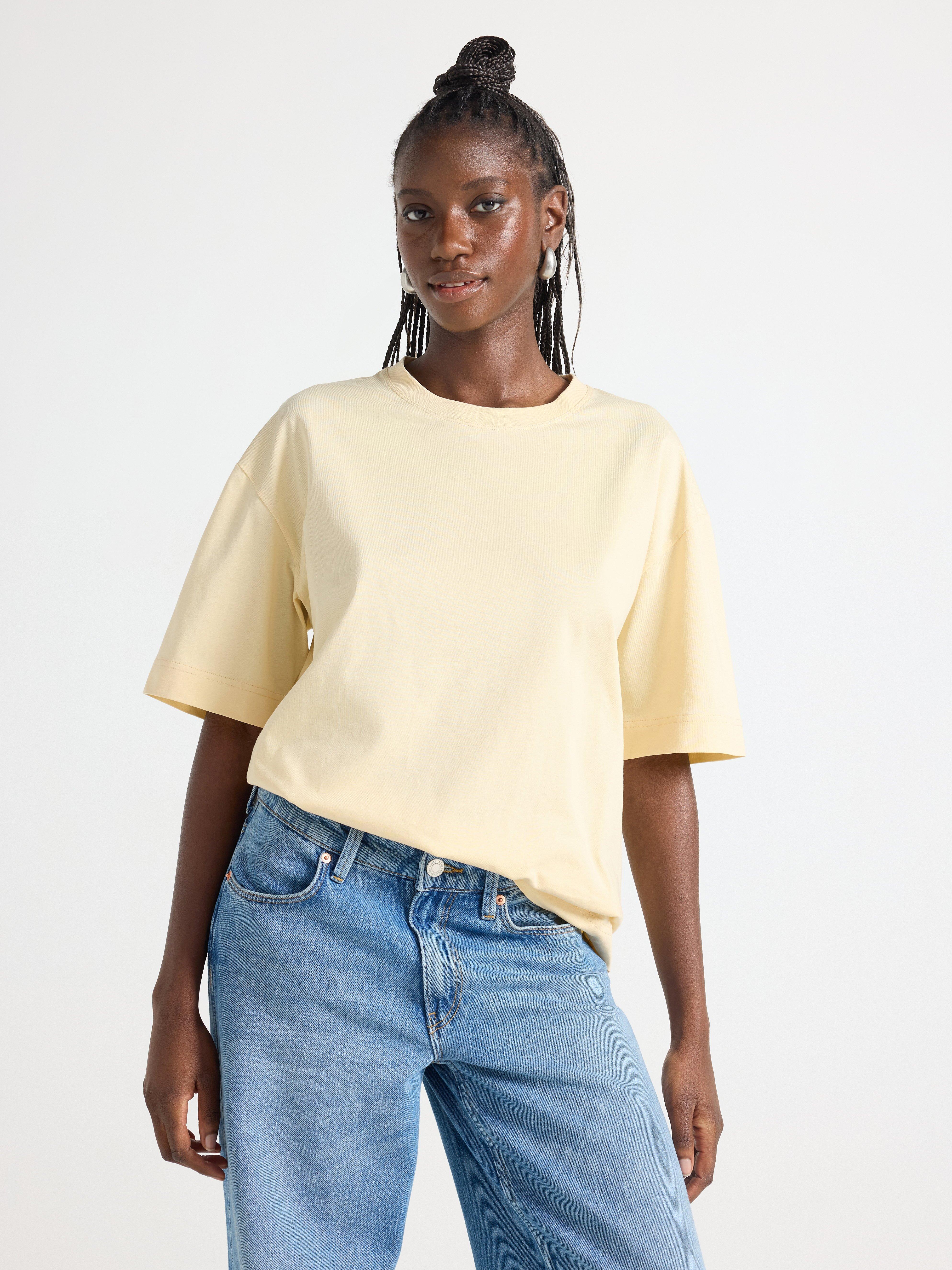 Camiseta extragrande color amarillo claro
