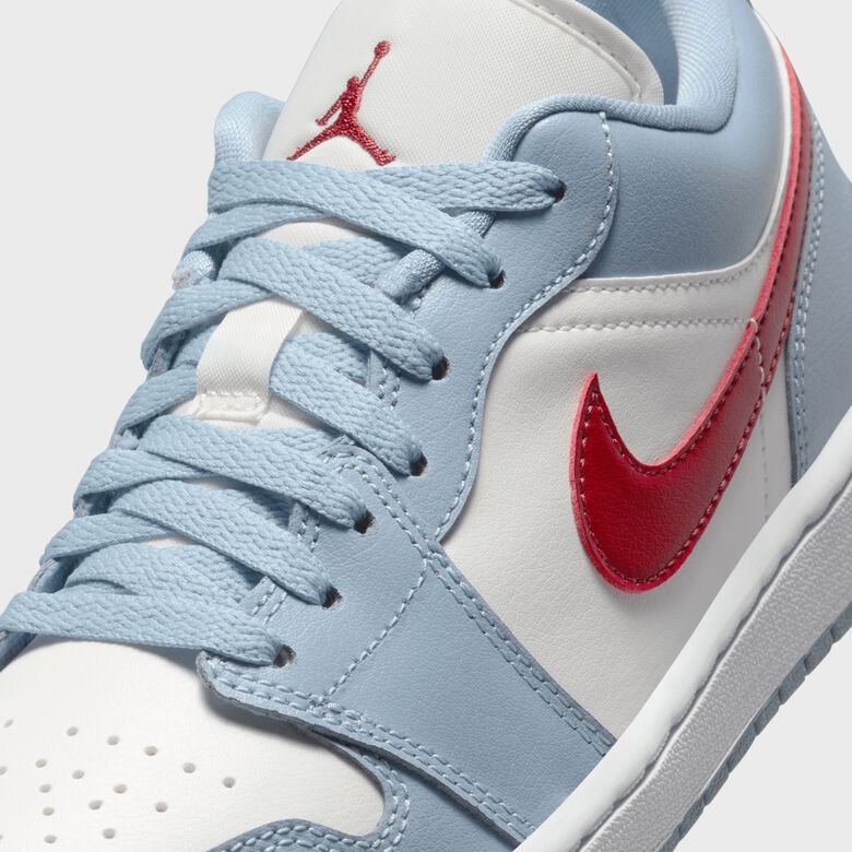 WMNS Air Jordan 1 Low