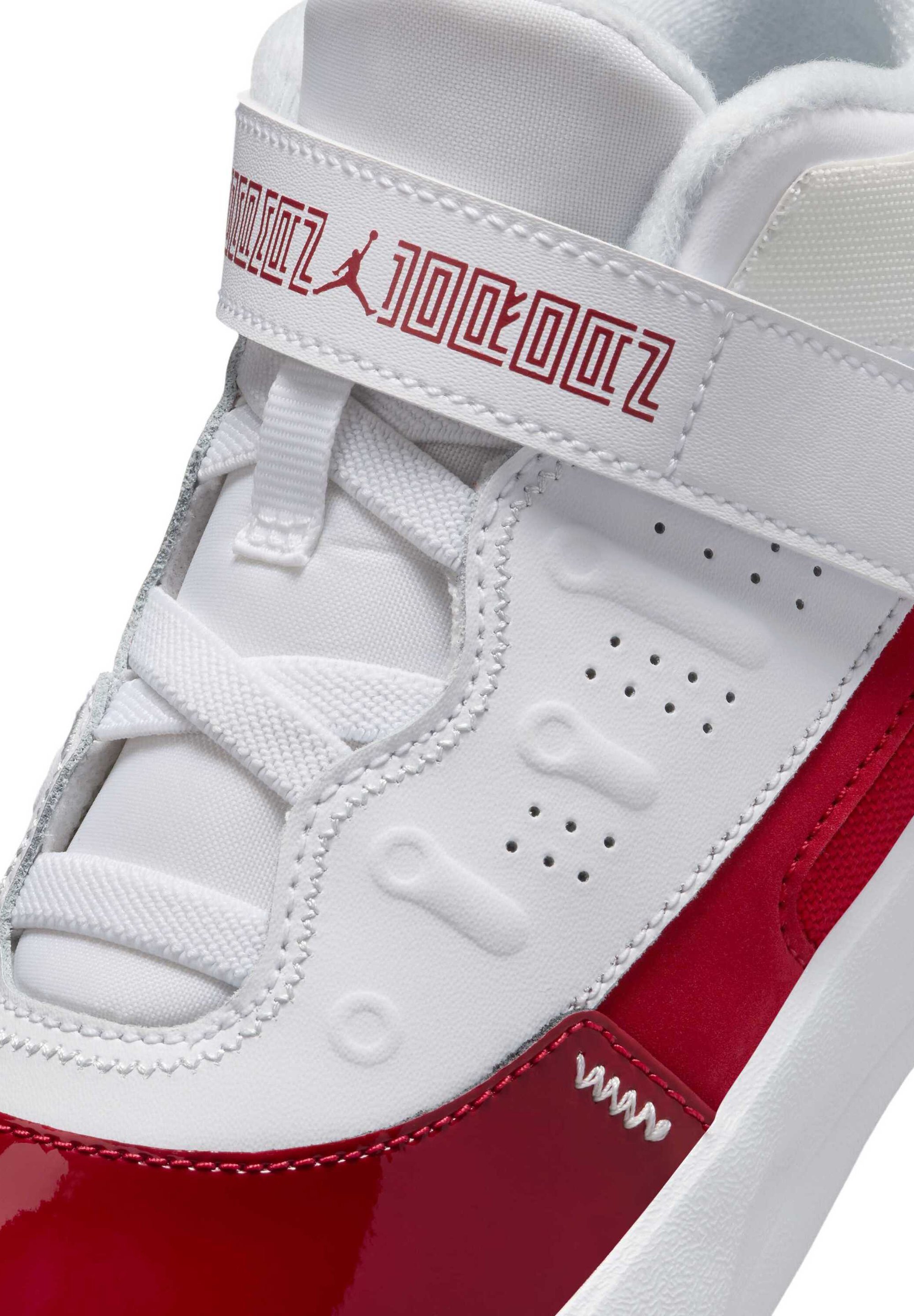 Jordan MAX AURA - Sneaker - weiß/weiß gym redblack