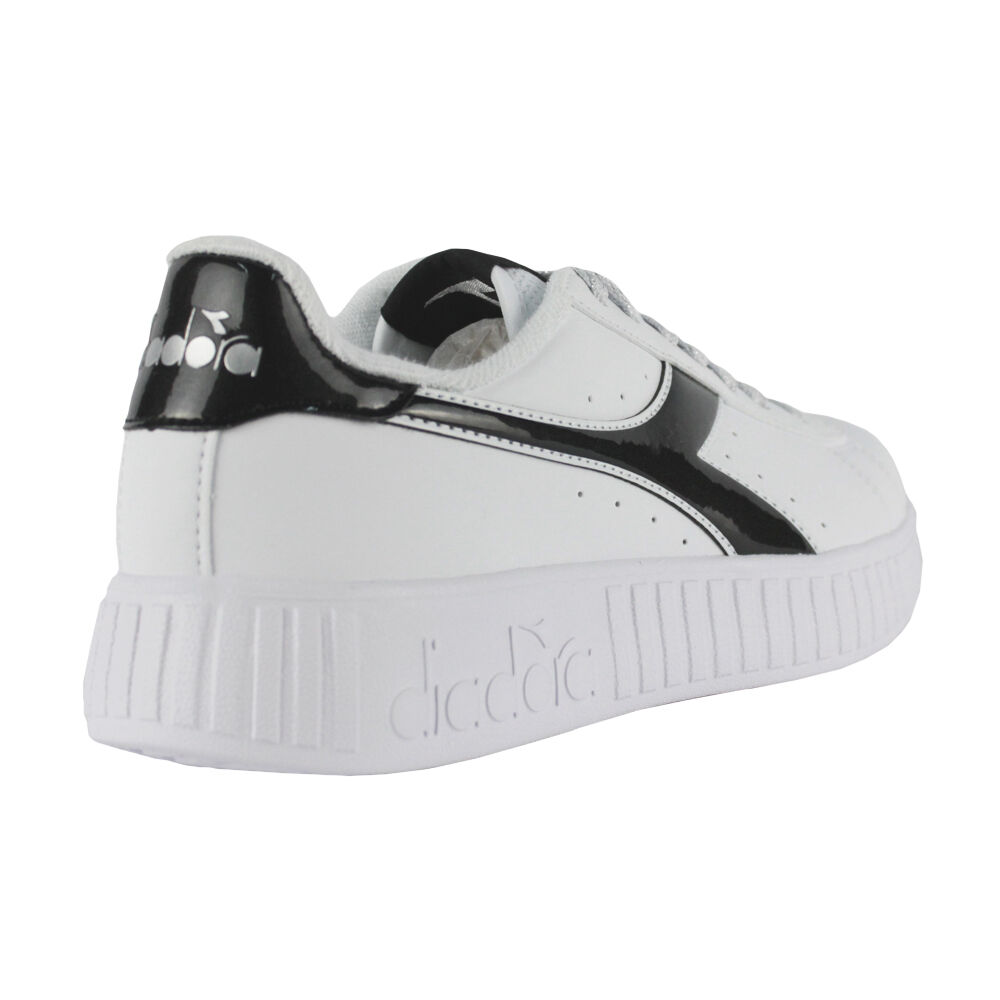 Tenisky Diadora Step P 101.178335 01 C1145 Biele/čierne/strieborné