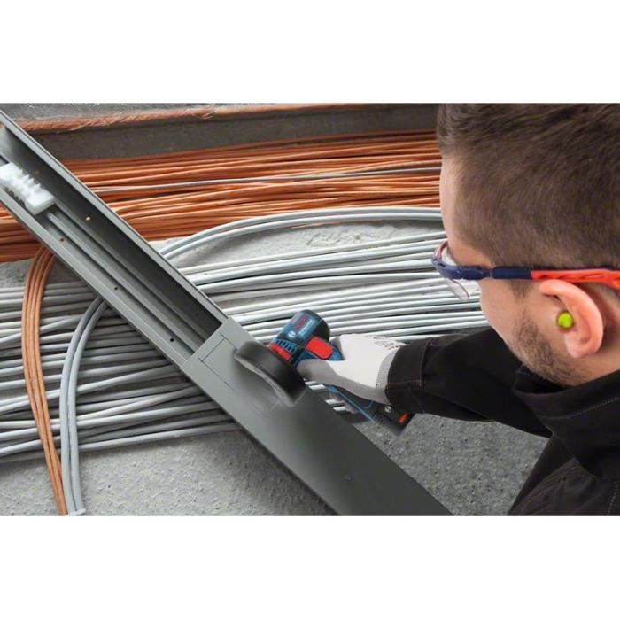 Meuleuse angulaire Bosch Professional GWS 12V-76 + 2 batteries 3,0Ah + L-BOXX  75mm de diamètre - 06019F200B