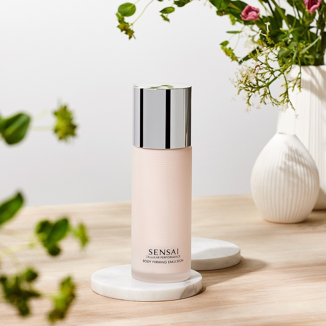 SENSAI Cellular Performance losion za tijelo za učvršćivanje kože - 200 ml