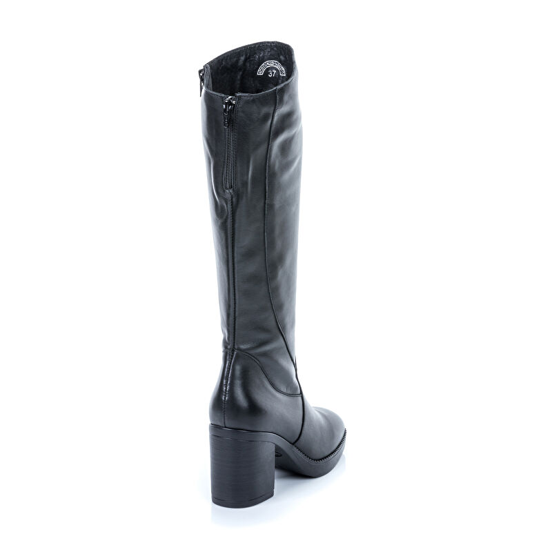  Botas negras de mujer