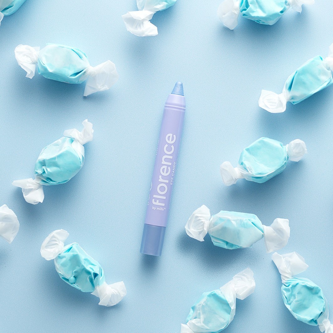 „Florence By Mills“ akių šešėlių pieštukas „Eyecandy“ – 1,8 g