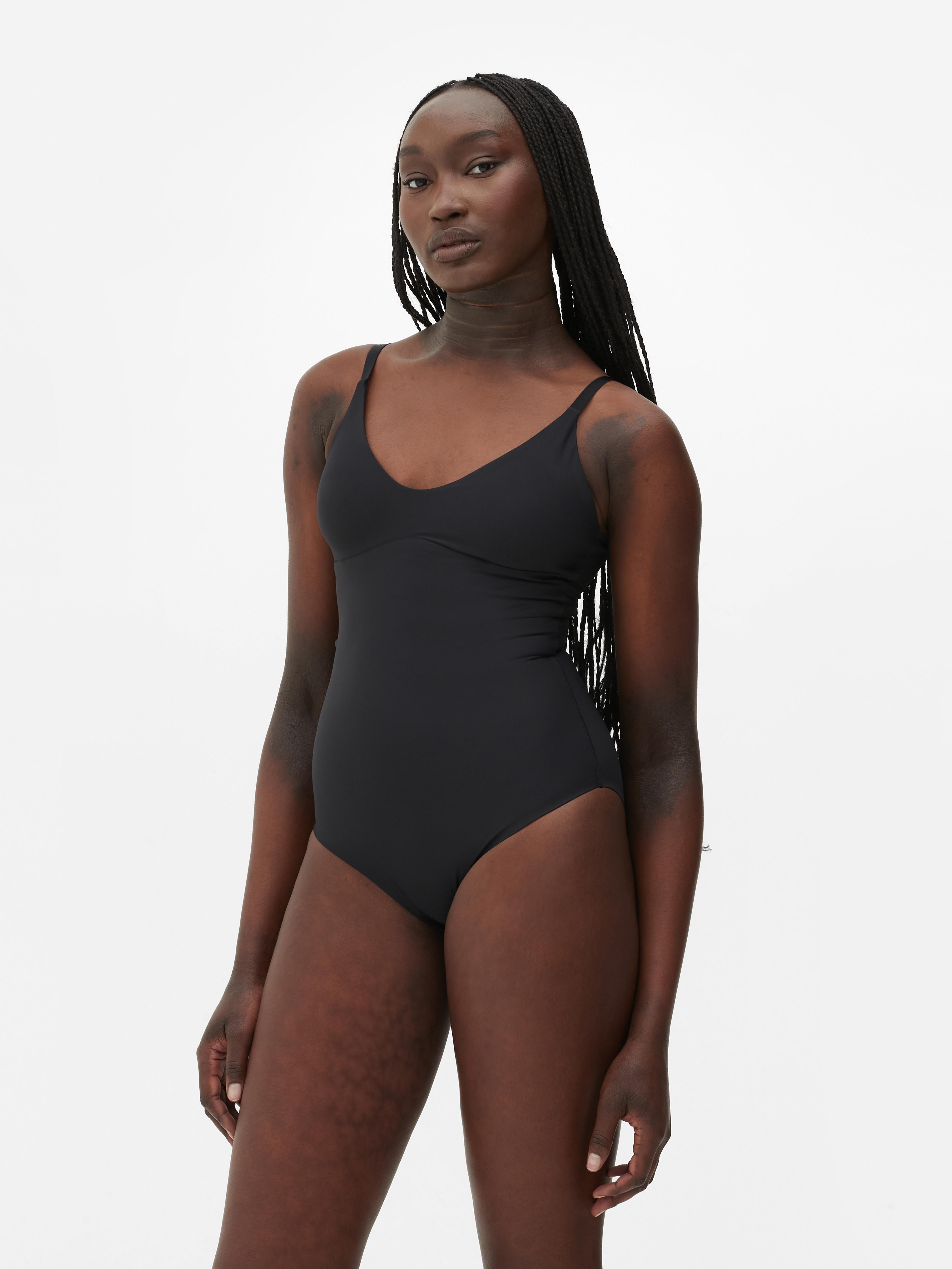 Figurformender Body mit gepolsterten Cups. Betonen Sie Ihre Figur mit diesem schmeichelhaften Shapewear-Body.