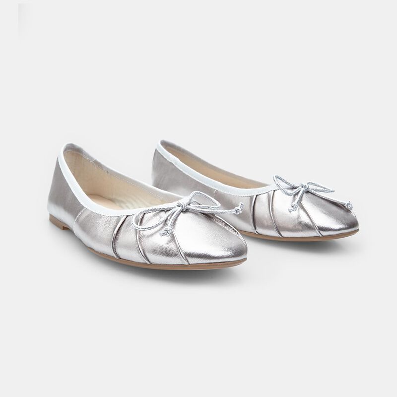 BATA Baleriny damskie skórzane