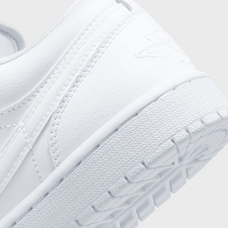 WMNS Air Jordan 1 Low