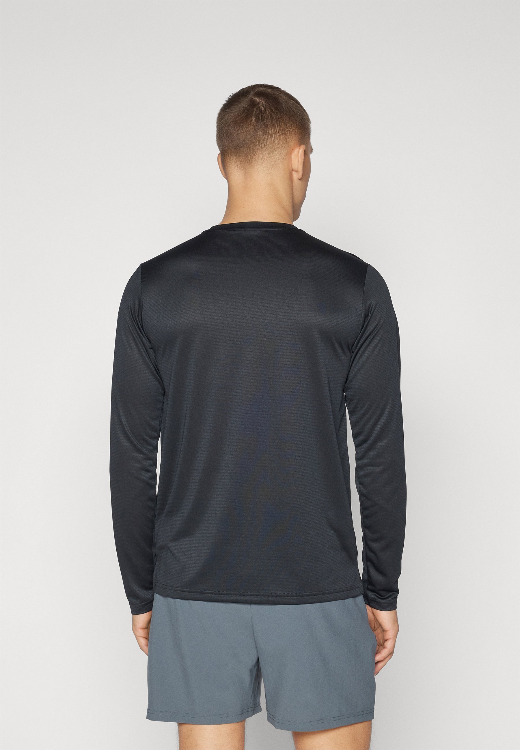 New Balance SPORT ESSENTIALS LONG SLEEVE - Top met lange mouwen - zwart