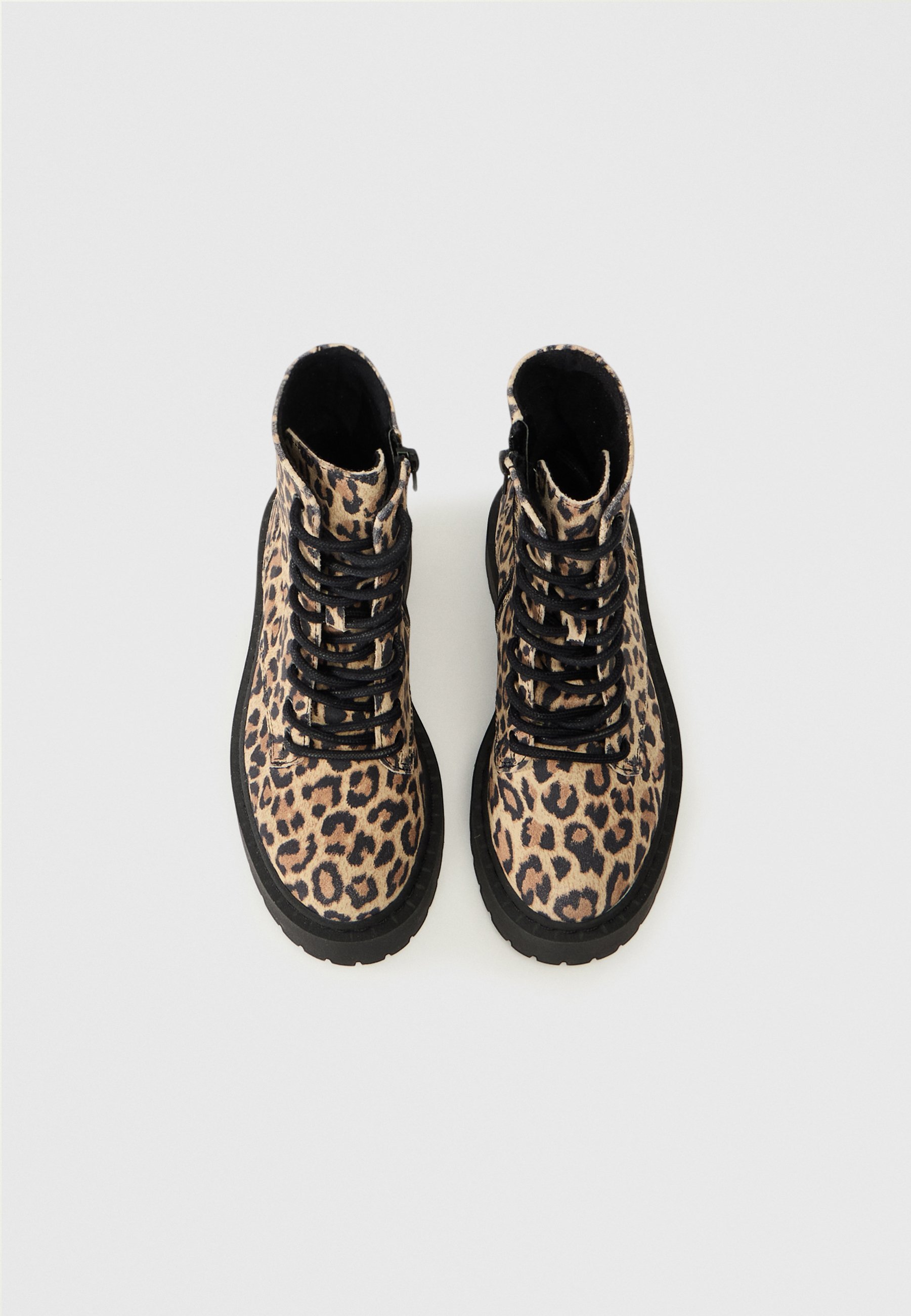 Steve Madden SKYLAR - Enkellaarsjes met vetersluiting - bruin/multicolor