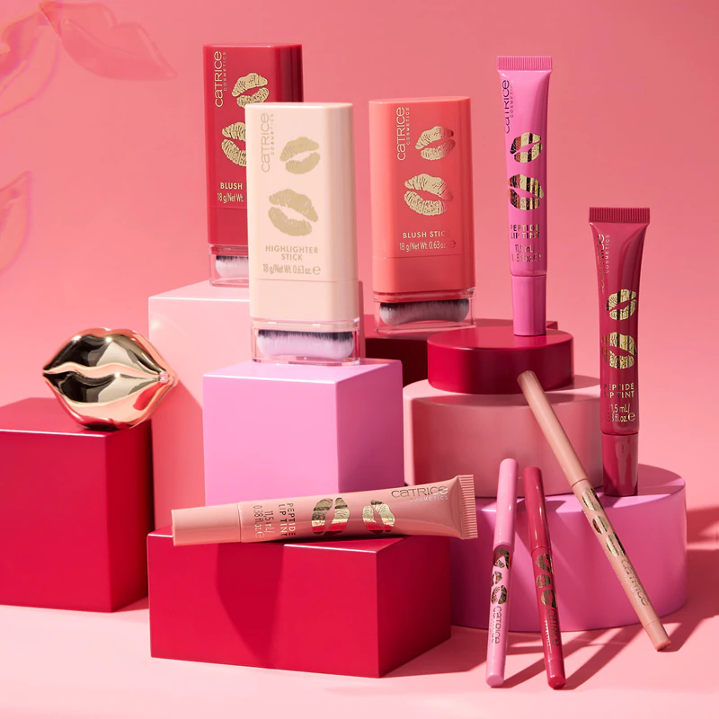 Catrice KISS & GLOW hydratačný balzam na pery s trblietkami