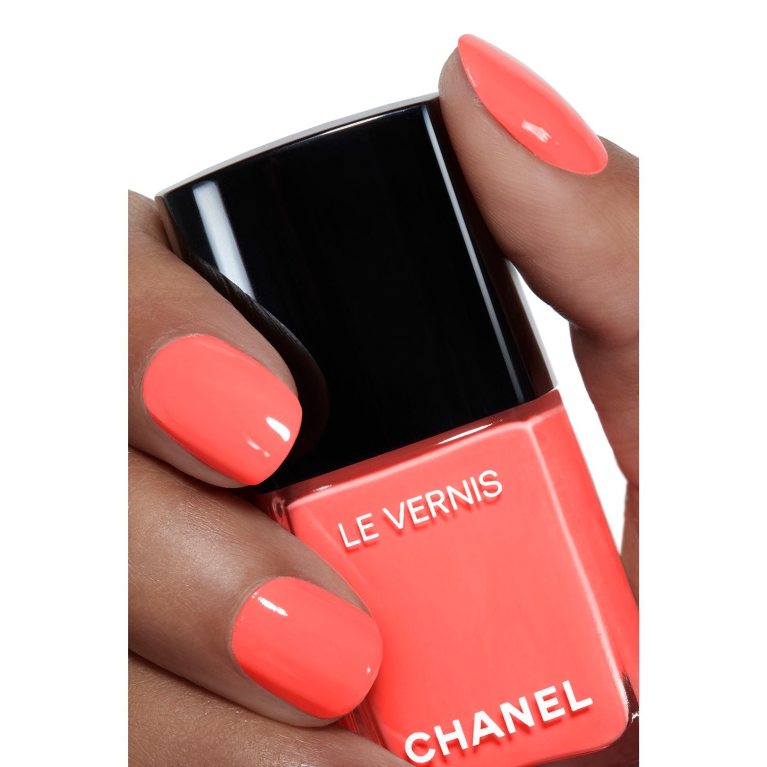Lak na nechty CHANEL LE VERNIS DLHOTRVAJÚCA FARBA A LESK - 13 ml